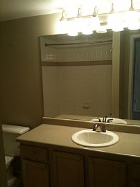 Luxury 1 Bedroom Apartment - February Special - Save + $400 in Boulder, CO (Photo 4 of 9)