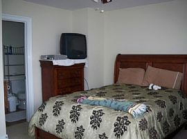 Contemporary 3 Bedroom  Townhouse with Garage in Elizabeth City, NC (Photo 5 of 7)