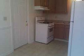 Renovated, 2 Floor, 3 Bedroom Apartment with New Appliances in Vernon, CT (Photo 3 of 4)