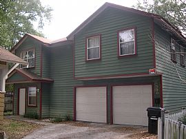 Lovely 2 Bedroom, 2 Car Apartment in Historic District in Orlando, FL (Photo 8 of 8)