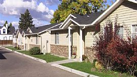 Private 2 Bedroom Townhouse - Pets Allowed in Nampa, ID