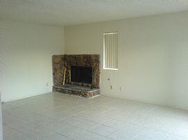 Amazing 2 BR, 2 BA Apartment with New Tile Floor in the Kitchen in Las Vegas, NV (Photo 2 of 4)
