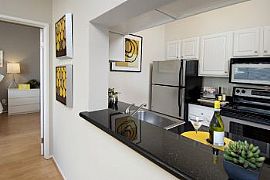 Pet-Friendly! Laundry Facility! Heated Pool! in San Francisco, CA (Photo 2 of 5)