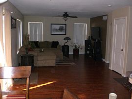 Gorgeous 4 Bedroom Home with All Appliances Included in Litchfield Park, AZ (Photo 2 of 4)