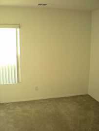 Beautiful 3 Bedroom Condo in Meadowlane with Yard and Garage in Murrieta, CA (Photo 10 of 12)