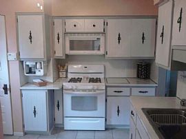 Spectacular, Updated 4 BR, 2 BA Home - Available March 1  in Cleveland, OH (Photo 4 of 12)