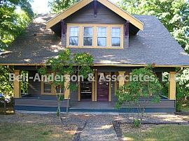 Rent Special: Large Upstairs Apartment in South Bu in Burien, WA