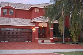 Spectacular 4 Bedroom Home! Upgraded and No HOA in Kendall, FL