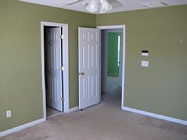 Great 3 Bedroom Tega Cay Home - Near Lake Wylie - $1300 in Tega Cay, SC (Photo 8 of 10)