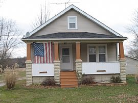 Charming 3 Bedroom Home near Clearview Schools in Lorain, OH