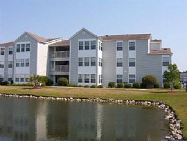 Cute 1 Bedroom Condo in Southbridge Off Glenns Bay Road  in Myrtle Beach, SC