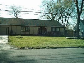 Lovely 3 Bedroom Ranch Home - Rent to Own in Kansas City, MO (Photo 2 of 4)