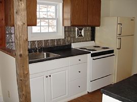 2 Br Apartment in Washington, CT (Photo 2 of 4)
