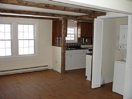 2 Br Apartment in Washington, CT (Photo 3 of 4)