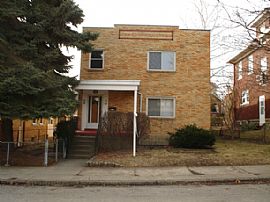 Great 2 Bedroom Apartment with Immaculate Remodeled Kitchen  in Pittsburgh, PA (Photo 2 of 3)