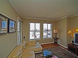 Luxurious 2 Bedroom Condo with Walnut Hardwood Floors in San Francisco, CA (Photo 11 of 12)