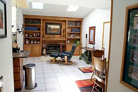 Great 3 Bedroom Home in  Great Neighborhood! in Castaic, CA (Photo 8 of 12)