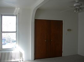 Spacious 1 Bedroom Apartment in Excellent Location in Rutherford, NJ (Photo 3 of 3)