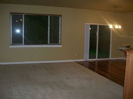 Adorable 3 BR, 2.5 BA Home with Rich Colored Hardwood Flooring in Hillsboro, OR (Photo 4 of 5)