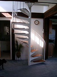 Quaint 2 BR, 2 BA Water Front Home has Bay Front Beach in Middletown, DE