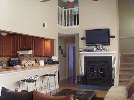 Private Two Master Bedroom Townhouse with Military Special in Virginia Beach, VA (Photo 2 of 4)