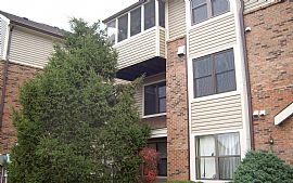 Secure 2 Bedroom Condo with Elevator and Nice View in Indianapolis, IN (Photo 2 of 4)