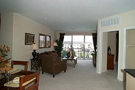 Luxurious 2 BR, 2 BA Apartment Home on Light Rail in Englewood, CO (Photo 8 of 10)