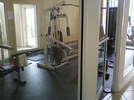 Adorable 2 BR, 2.5 BA, 2 Story Townhouse with Club House in Miami, FL (Photo 5 of 5)