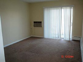 Affordable Studio - 1 BR and 2 BR Apartments! Available Now! in West Roxbury, MA (Photo 7 of 8)