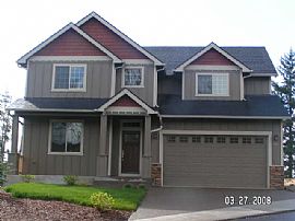 Beautiful, 2007, Custom 4 Bedroom Home with Granite Counters in Estacada, OR