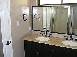 Quiet 4 Bedroom Home with Stunning Views Close to The City in Encino, CA (Photo 4 of 12)