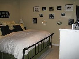 Amazing, Clean 1 Bedroom Condo with Incredible Views in Chicago, IL (Photo 3 of 4)