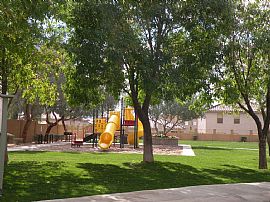 Sharp 3 Bedroom Home in Club West in Phoenix, AZ (Photo 6 of 7)