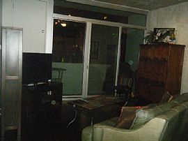 Contemporary Yet Warm 1 BR, 1 BA Condo!!! in Chicago, IL (Photo 2 of 3)