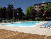 Beautiful 3 BR, 2 BA Apartment Move-In Ready in Wheeling, IL (Photo 3 of 8)