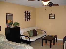 Affordable 1 Bedroom Oceanfront Studio on Collins Avenue in Sunny Isles Beach, FL (Photo 2 of 6)