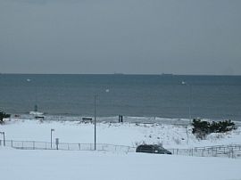 Ocean Front 3 Bedroom Apartment in Duplex with New Carpets in Far Rockaway, NY (Photo 10 of 12)