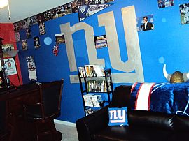 Beautiful 4 Bedroom  Townhouse Near Fort Riley in Junction City, KS (Photo 2 of 12)