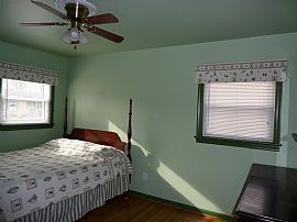 Clean 3 Bedroom Brick Home in Glendale Neighborhood in Newport News, VA (Photo 5 of 12)