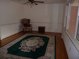 Clean 3 Bedroom Brick Home in Glendale Neighborhood in Newport News, VA (Photo 8 of 12)