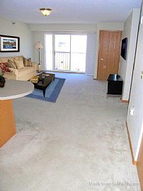 1 Br 1 Bath in Beautiful Downtown Chaska Mn. in Chaska, MN (Photo 2 of 5)