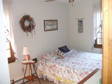 Lovely 4 Bedroom Home Near Lake and Ocean Beaches in Dennis, MA (Photo 3 of 4)