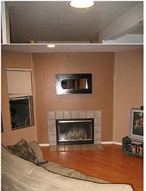 Centrally Located 3 BR, 2.5 BA Townhome - Available Mar. 15th in Long Beach, CA (Photo 3 of 3)