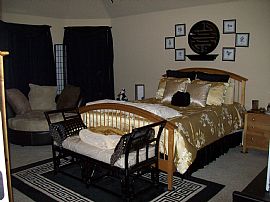 Custom 4 Bedroom Home on Corner Lot and 3/4 Acres in Willow Park, TX (Photo 4 of 12)