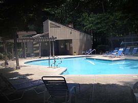 Spacious 1 Bedroom Condo  with Bonus Room! in Sandy Springs, GA (Photo 6 of 6)