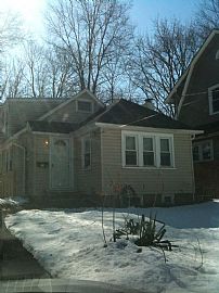Great 2 Bedroom Home on Huge Property in Great Town in Wayne, NJ