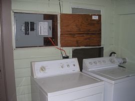 Delightful 3 Bedroom Home Near Halifax River in Holly Hill, FL (Photo 12 of 12)