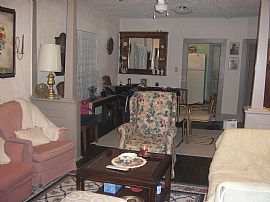 Delightful 3 Bedroom Home Near Halifax River in Holly Hill, FL (Photo 2 of 12)