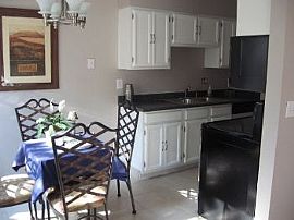 Remodeled Twnhm - Fp, Patio, W/d in Denver, CO (Photo 3 of 5)