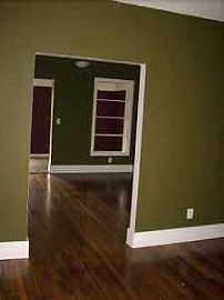 Cozy 2 Bedroom Bungalow Home - Blocks From East Atlanta Village in Atlanta, GA (Photo 3 of 4)